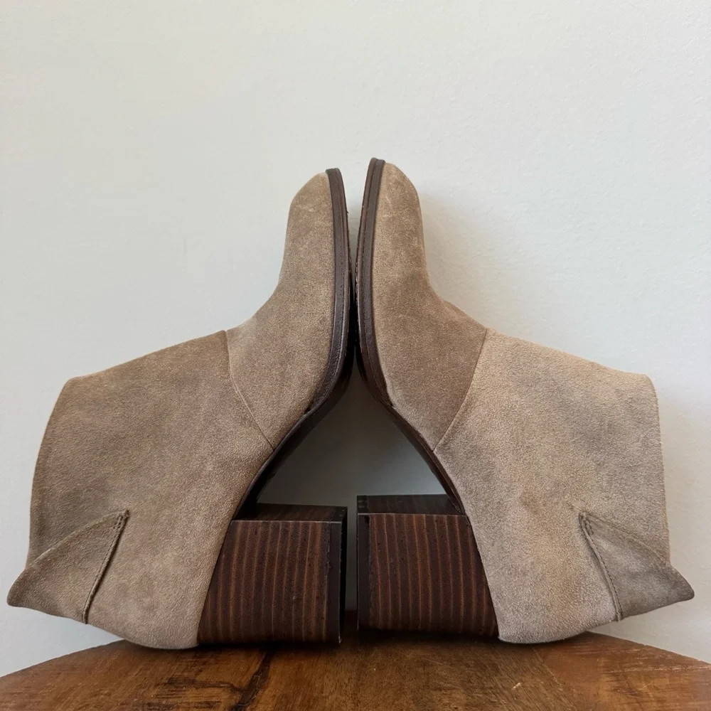 COCLICO Booties 37 US 7 - Picture 2 of 9